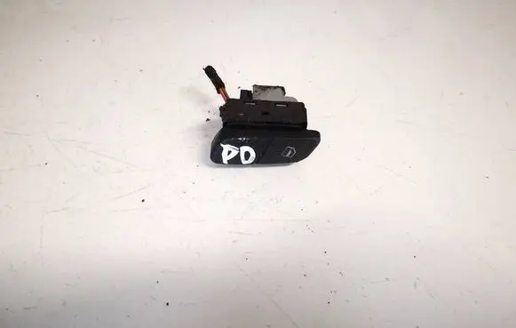 Volkswagen Polo IV 9N3 Central locking switch button 6q0959856