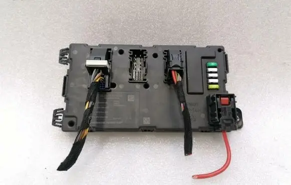 BMW M4 F82 F83 Fuse box set 9866981