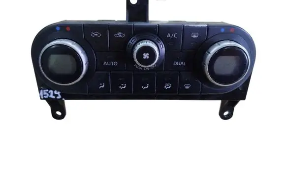 Nissan Qashqai Climate control unit 27500JD45D