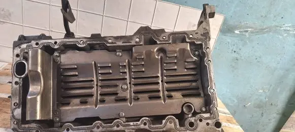 Land Rover Range Rover Sport L320 Oil sump 6H3Q6675