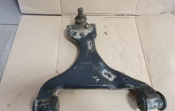 Mercedes-Benz Vito Viano W639 Front lower control arm/wishbone