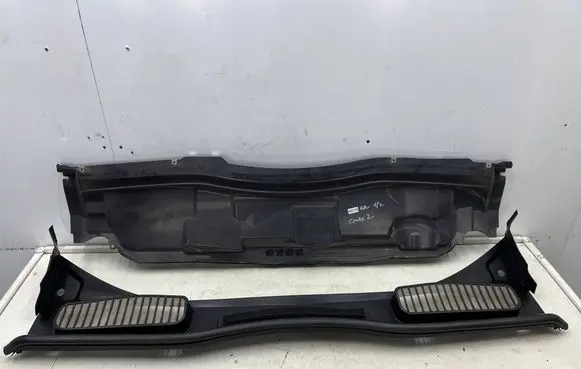Ford C-MAX II Wiper trim AM51R02216AD