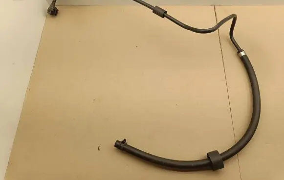 Mercedes-Benz C W205 Engine coolant pipe/hose A2058308004