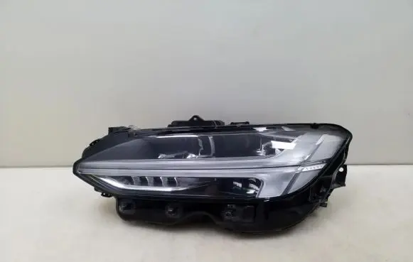 Volvo S90, V90 Headlight/headlamp 32228316