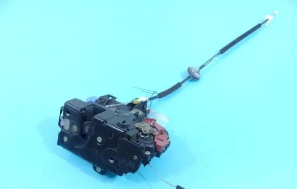 Porsche Cayenne (9PA) Rear door lock 7L0839016 IMPRK1161732