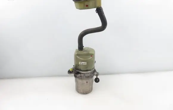 Volvo V50 Power steering pump 4N513K514DJ 30714074