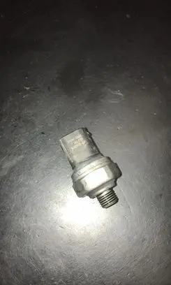 BMW 5 F10 F11 Air conditioning (A/C) pressure sensor 9141957