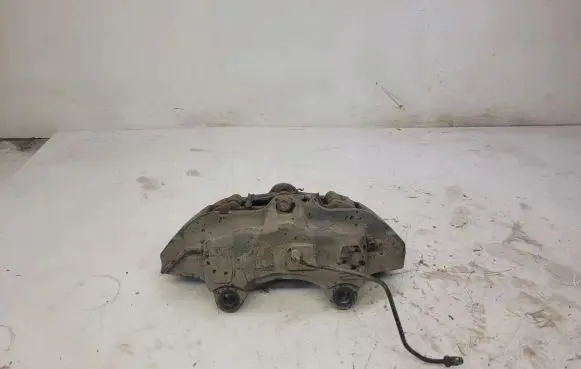 Audi Q7 4L Front brake caliper 18ZR