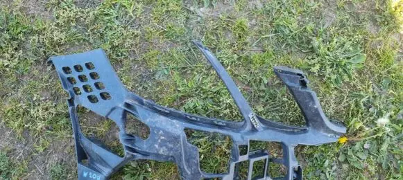 Mercedes-Benz E C207 W207 Front bumper mounting bracket A2078850253