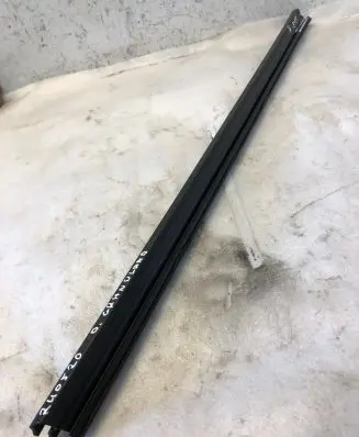 Opel Grandland X Rubber seal front door window/glass 9811573180