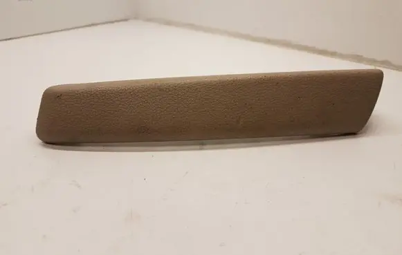 Audi Q7 4L Front door interior handle trim P0110566