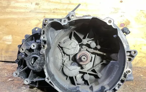 Renault Scenic I Manual 5 speed gearbox 1023765