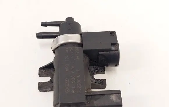 Audi A6 S6 C5 4B Turbo solenoid valve 8E0906628C