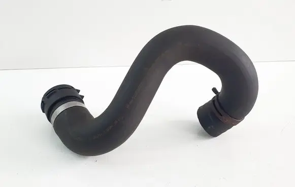 Mercedes-Benz Vito Viano W447 Engine coolant pipe/hose A4475013182