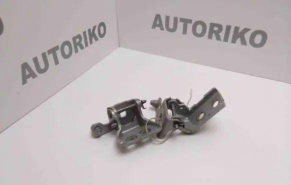 Peugeot 308 Rear door upper hinge
