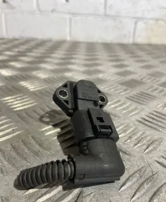 Volkswagen PASSAT B6 Air pressure sensor 038906051