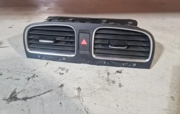 Volkswagen Golf VI Dash center air vent grill 5K0815736