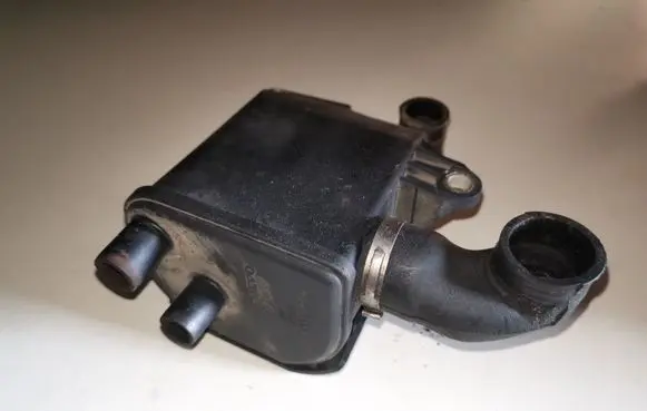 Volvo S80 Breather/breather pipe/hose 1271988
