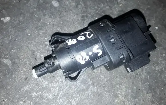 Volvo S80 Brake pedal sensor switch 3M5T13480