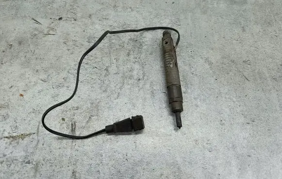 Iveco Daily 40.8 Fuel injector KBEL108P95BOSCH