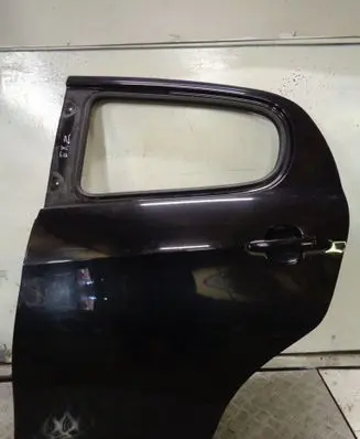 Peugeot 108 Rear door