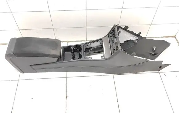 Volkswagen PASSAT B6 Armrest 3c0971154 3c2863241an 3c2863046