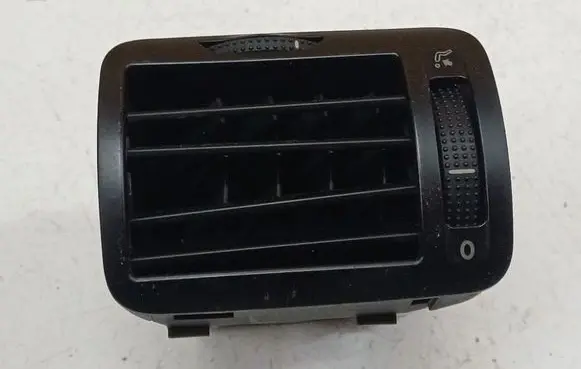 Volkswagen PASSAT B5 Dash center air vent grill 1841908001