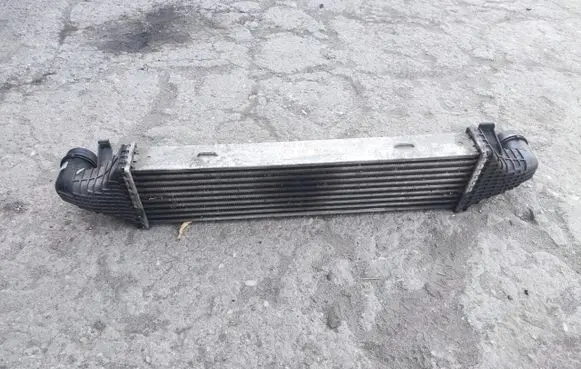 Mercedes-Benz C W204 Intercooler radiator 84031024