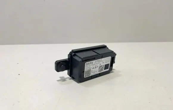 BMW X6 G06 Aerial antenna amplifier 7928682 7928690