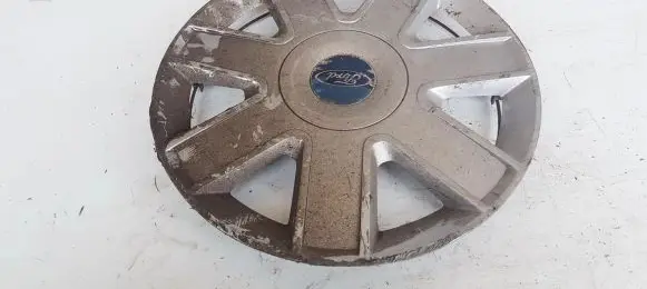 Ford Ka R13 wheel hub/cap/trim 3S511130AA