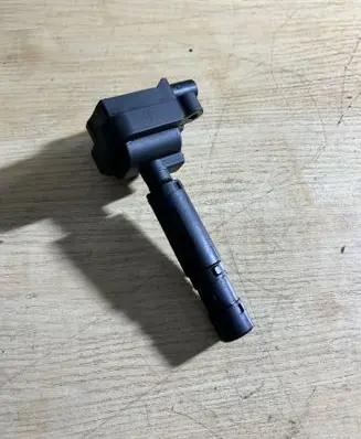 Mercedes-Benz CLK AMG A209 C209 High voltage ignition coil A0001501580 0040100042