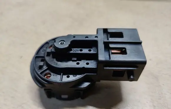 Mazda 3 II Ignition lock contact 