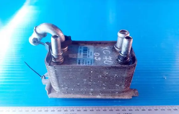 Volvo XC60 Engine oil radiator 6G917A095AD 080517 21890
