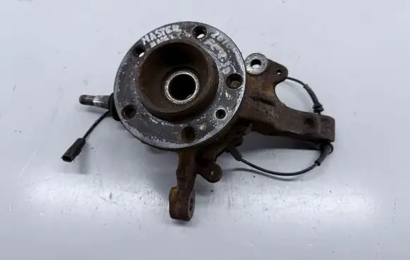 Renault Master III Front wheel hub spindle knuckle