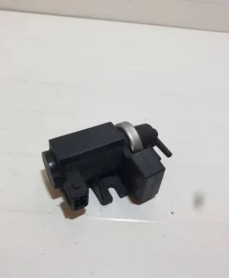 BMW 5 E60 E61 Turbo solenoid valve 72229600 2247906