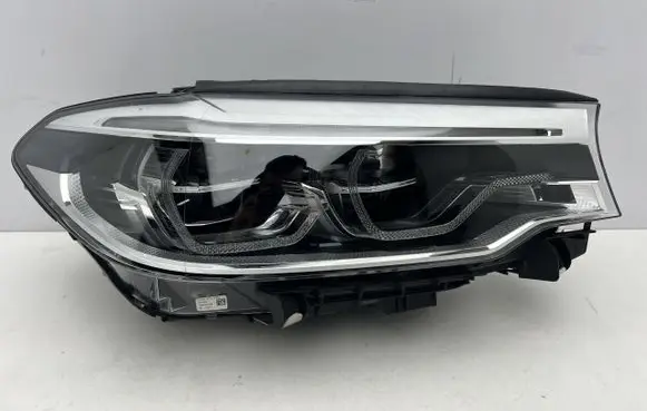 BMW 5 G30 G31 G38 Headlight/headlamp 7439210