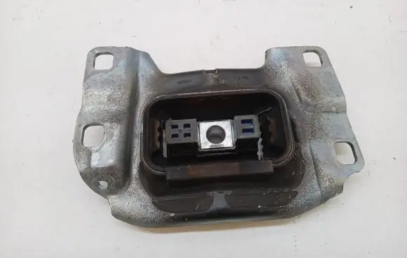 Ford Focus Engine mounting bracket V61-7M121
