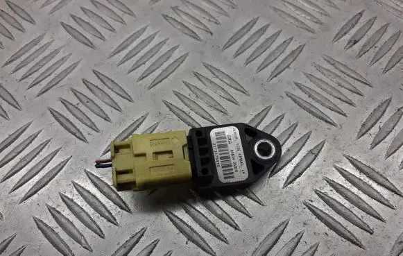 Toyota Avensis Verso Airbag deployment crash/impact sensor 89834-05010