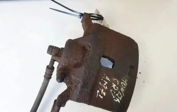 Honda CR-V Front brake caliper