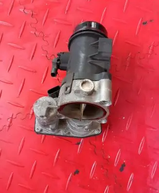 BMW 1 F20 F21 Throttle valve 10378517 50836904 7810752