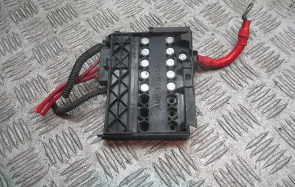 Ford Fiesta Fuse box cover 1394252