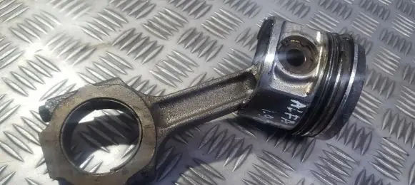 Alfa Romeo 156 Piston with connecting rod