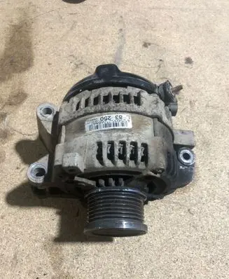 Toyota Corolla Verso E121 Generator/alternator 83250 54030711