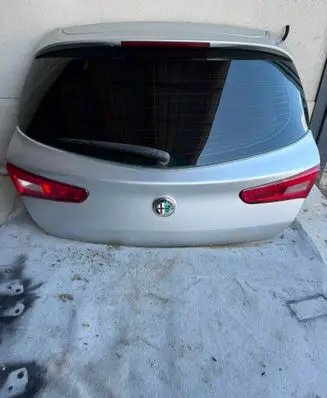 Alfa Romeo Giulietta Tailgate/trunk/boot lid
