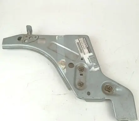 Radiator support slam panel bracket