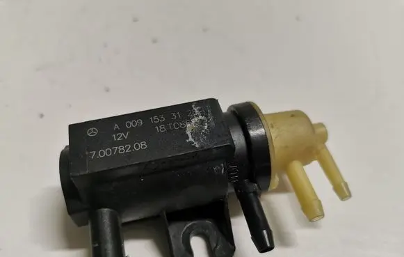 Mercedes-Benz C W205 Turbo solenoid valve A0091533128