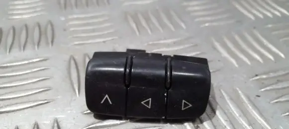 Audi A6 S6 C5 4B Steering wheel buttons/switches 4B0951527K 119440100
