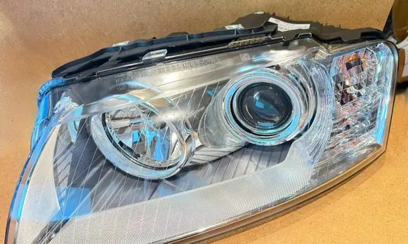 Audi A8 S8 D3 4E Headlight/headlamp 4E0941003BR 1EL00923661 00923661000029