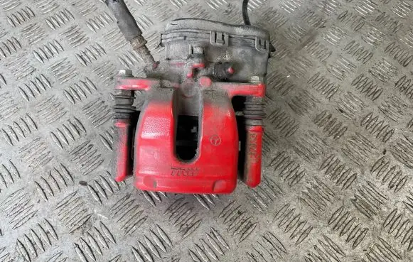 Mercedes-Benz A W176 Rear brake caliper