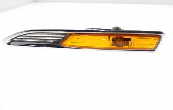Ford Mondeo MK IV Front fender indicator light 7S7113K354AD